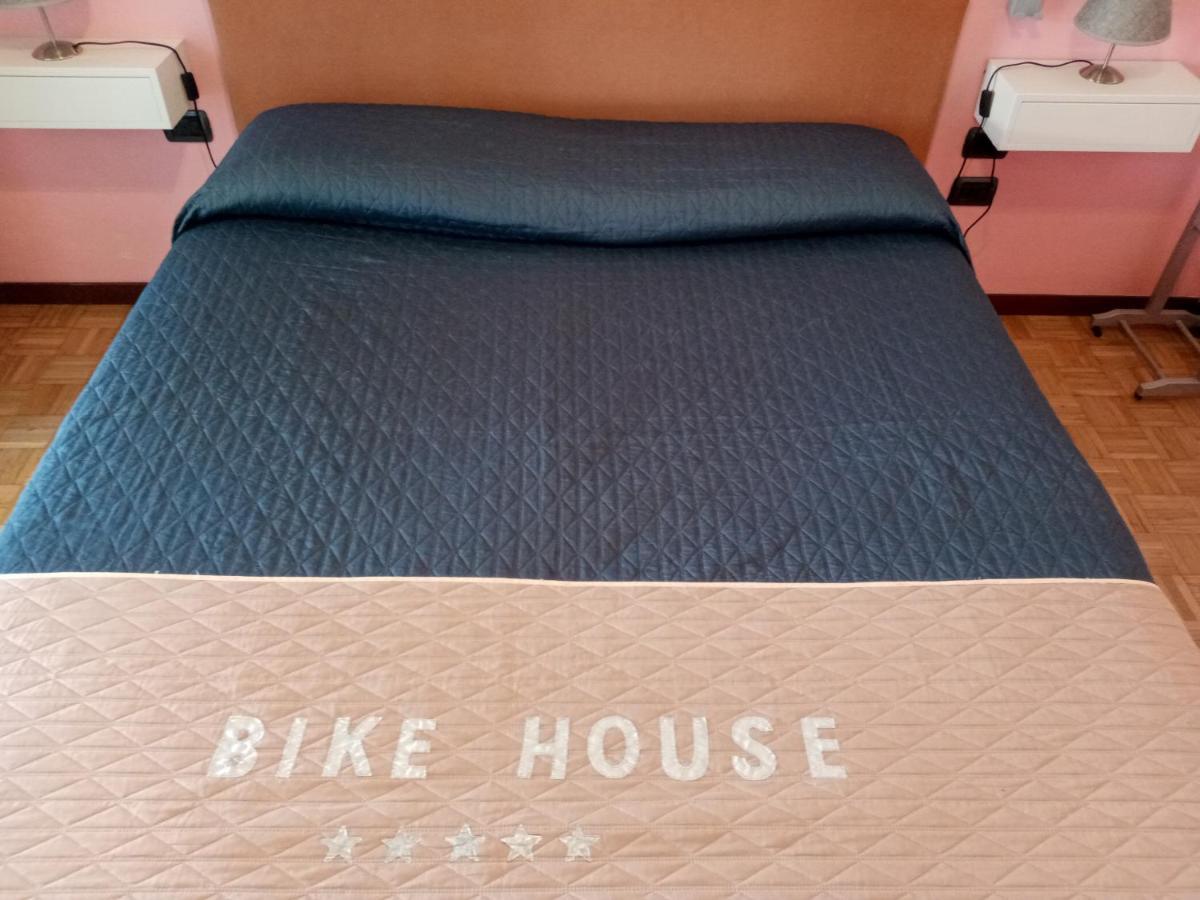 Bike House "Silver" Seriate Exterior foto